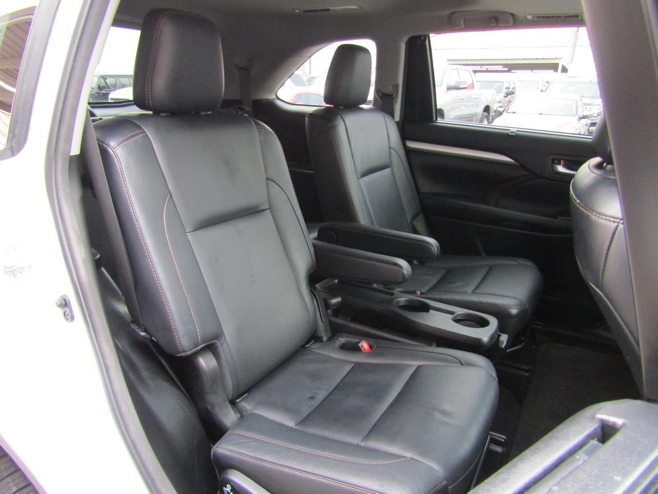 2017 Toyota Highlander XLE V6 AWD (Natl) Grand Prairie TX