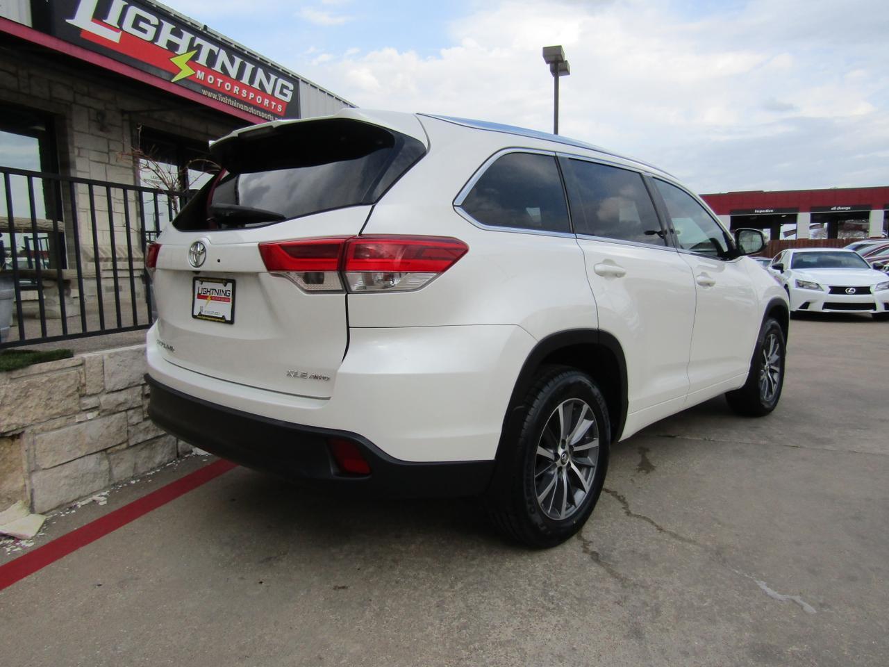 2017 Toyota Highlander XLE V6 AWD (Natl) Grand Prairie TX