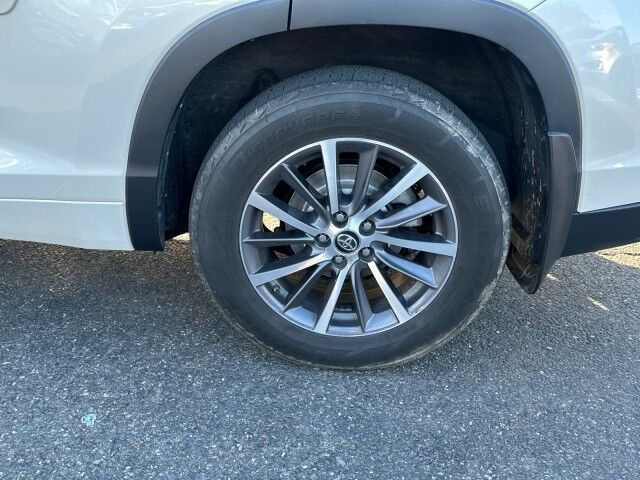2017 Toyota Highlander XLE Worcester MA