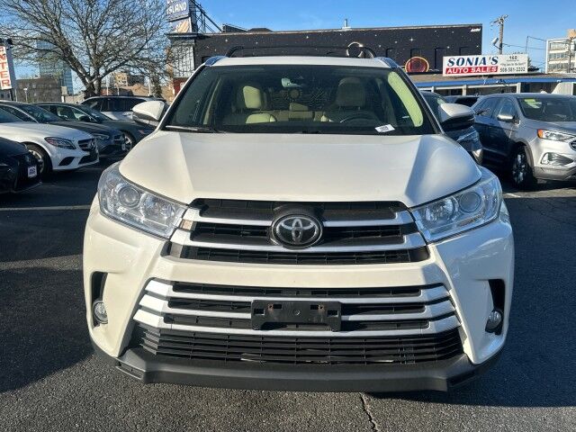 2017 Toyota Highlander XLE Worcester MA
