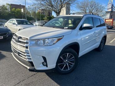 2017_Toyota_Highlander_XLE_ Worcester MA