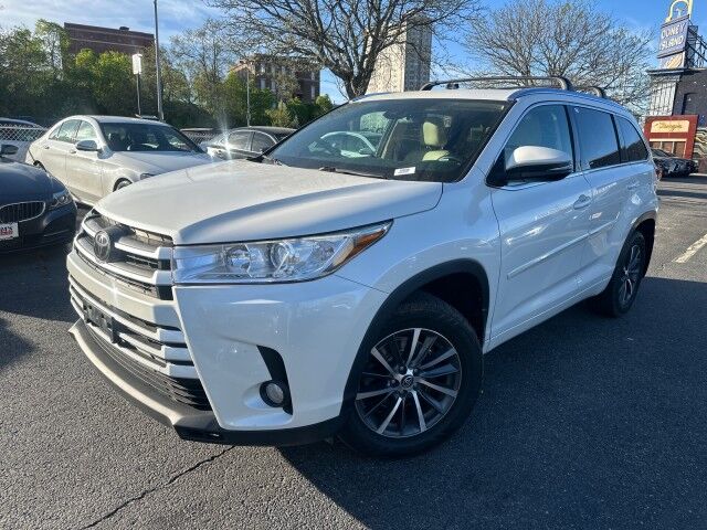 2017 Toyota Highlander XLE Worcester MA