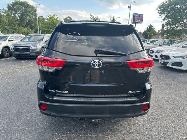 2017 Toyota Highlander XLE Worcester MA