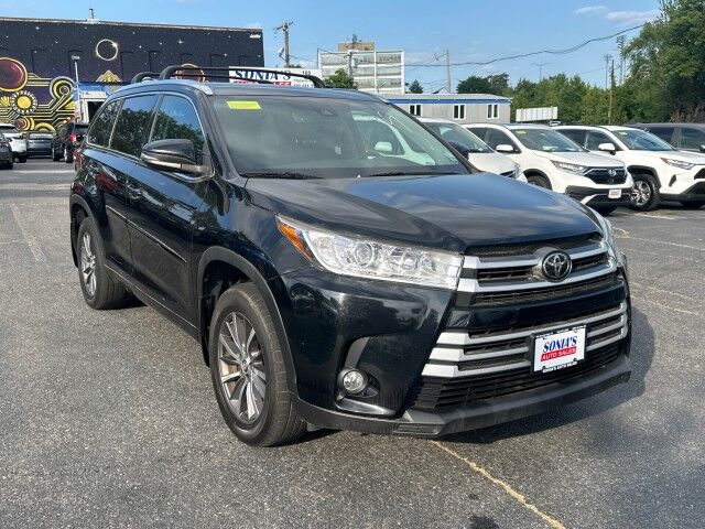 2017 Toyota Highlander XLE Worcester MA