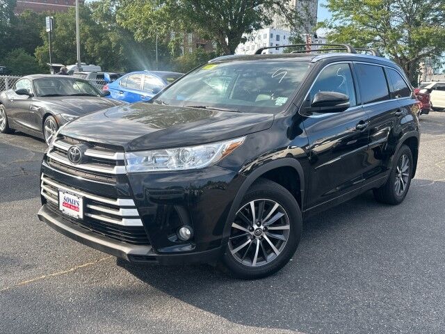 2017 Toyota Highlander XLE Worcester MA
