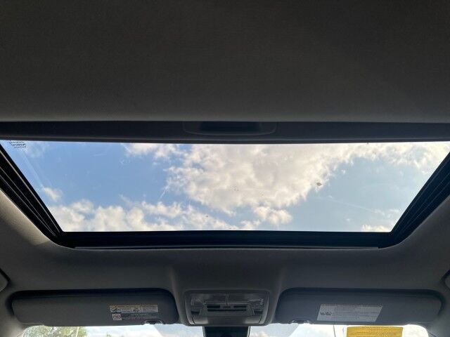 2017 Toyota Highlander XLE Worcester MA