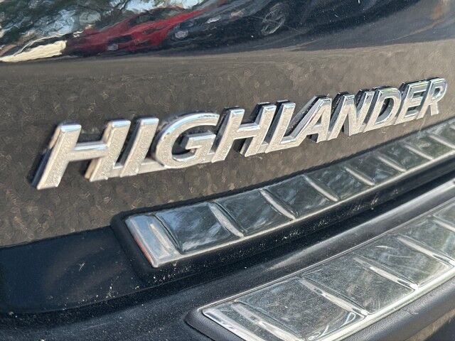 2017 Toyota Highlander XLE Worcester MA