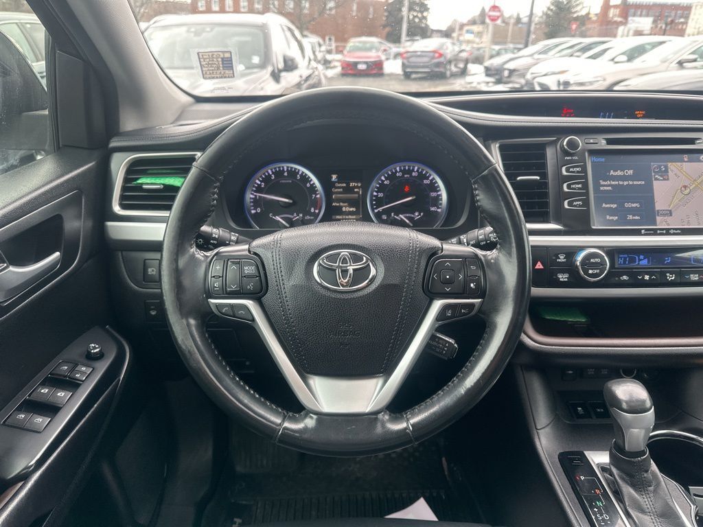 2017 Toyota Highlander XLE Worcester MA