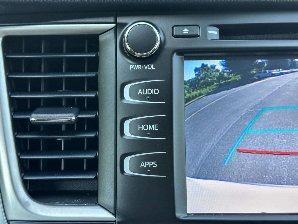 2017 Toyota Highlander XLE w/2nd Row Captain&apos;s Pkg San Clemente CA