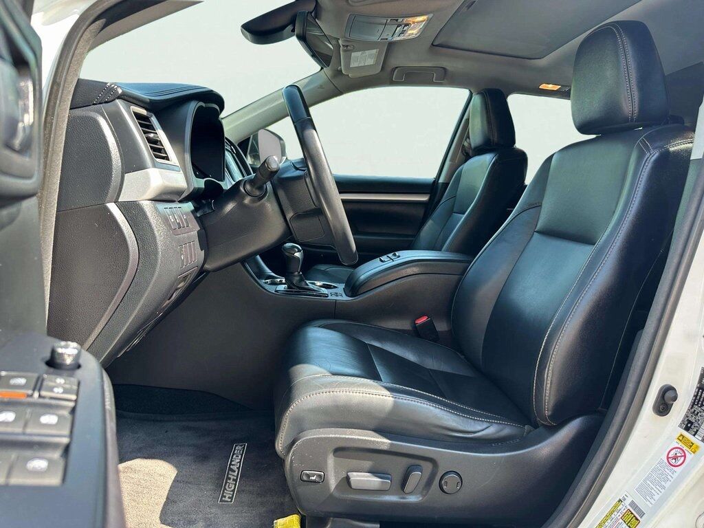 2017 Toyota Highlander XLE w/2nd Row Captain&apos;s Pkg San Clemente CA