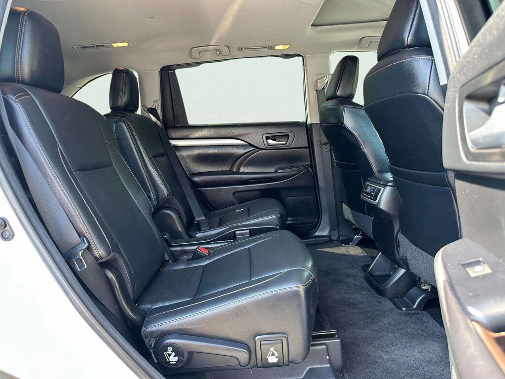 2017 Toyota Highlander XLE w/2nd Row Captain&apos;s Pkg San Clemente CA
