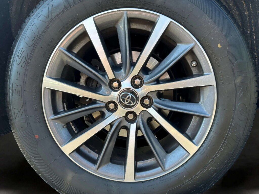2017 Toyota Highlander XLE w/2nd Row Captain&apos;s Pkg San Clemente CA
