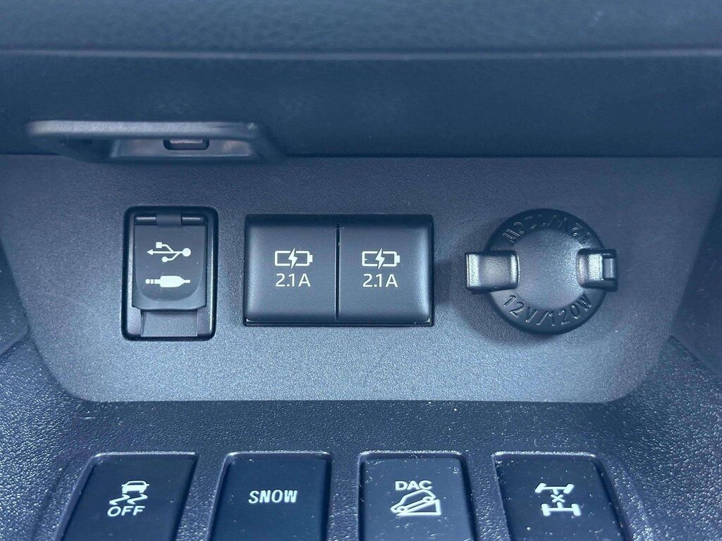 2017 Toyota Highlander XLE w/2nd Row Captain&apos;s Pkg San Clemente CA