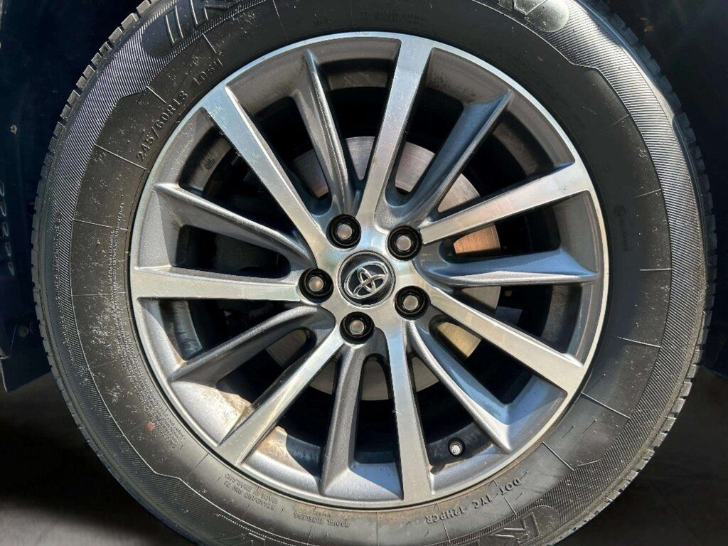 2017 Toyota Highlander XLE w/2nd Row Captain&apos;s Pkg San Clemente CA