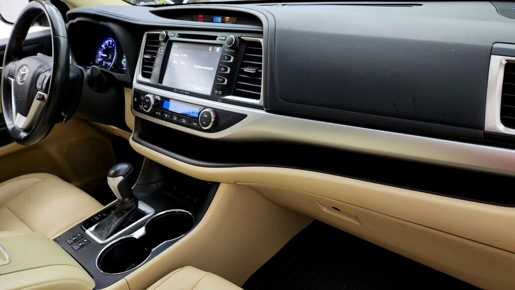 2017 Toyota Highlander XLE Laurel MD