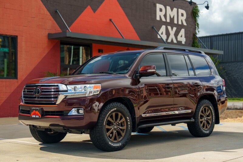 2017 Toyota Land Cruiser