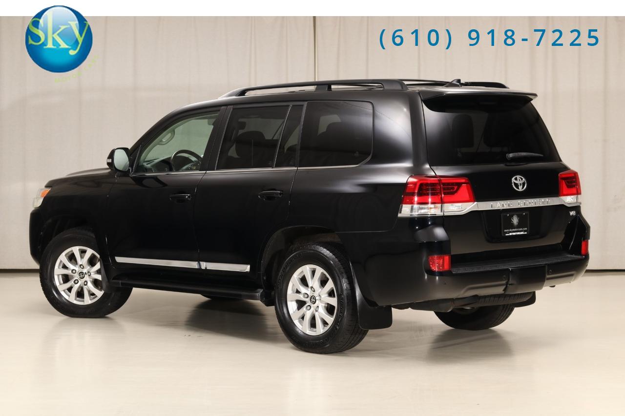 2017 Toyota Land Cruiser 4WD 8-PASSENGER West Chester PA