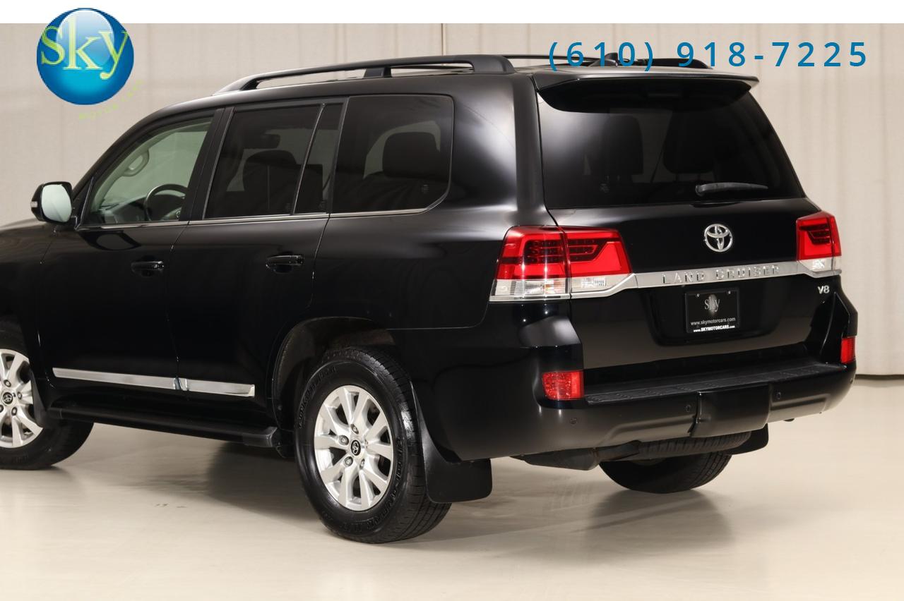 2017 Toyota Land Cruiser 4WD 8-PASSENGER West Chester PA