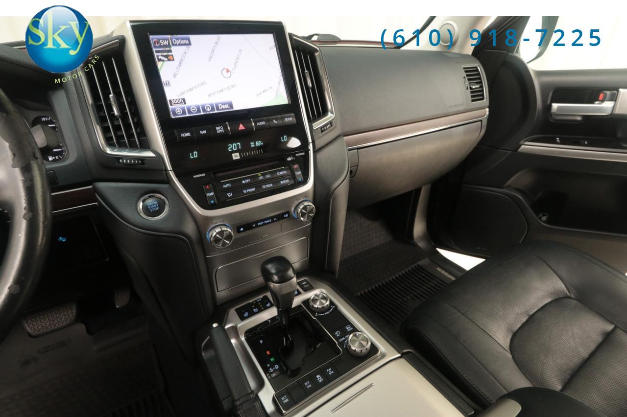 2017 Toyota Land Cruiser 4WD 8-PASSENGER West Chester PA