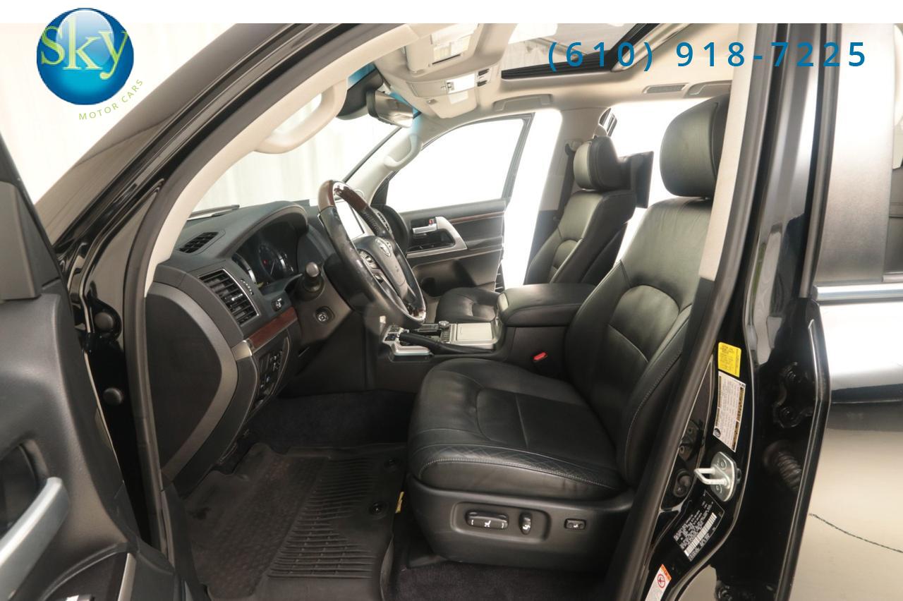 2017 Toyota Land Cruiser 4WD 8-PASSENGER West Chester PA