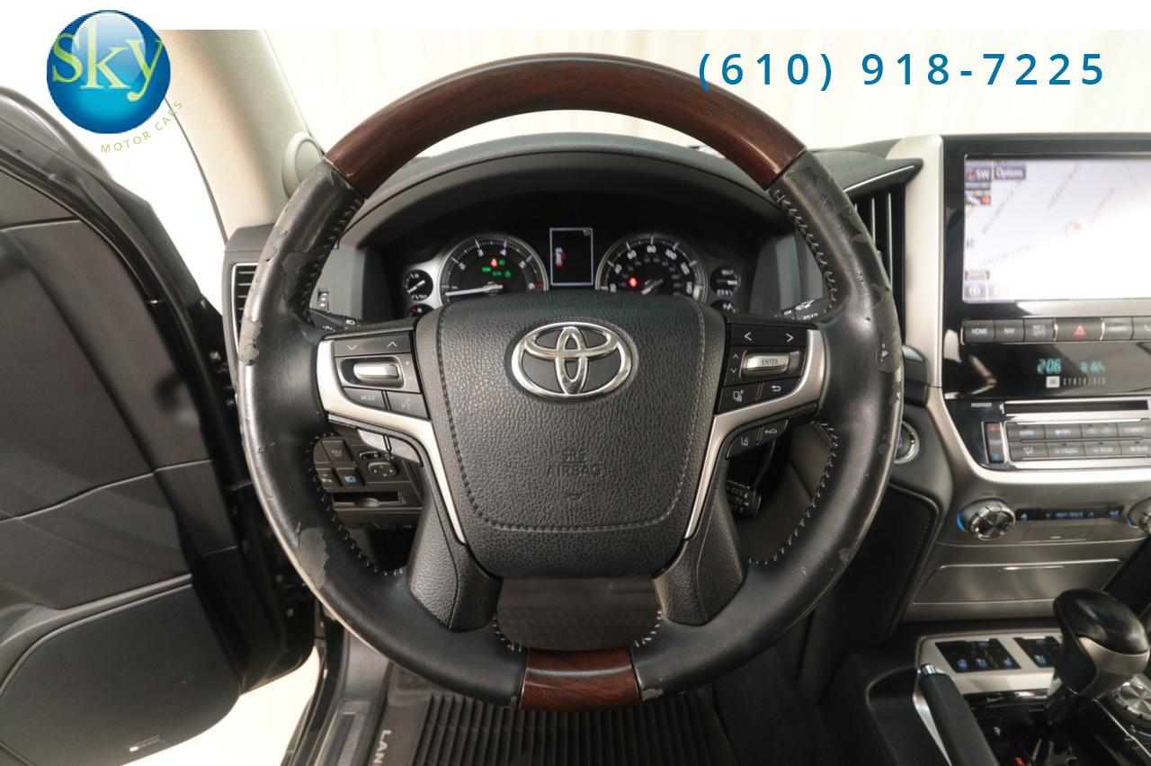 2017 Toyota Land Cruiser 4WD 8-PASSENGER West Chester PA