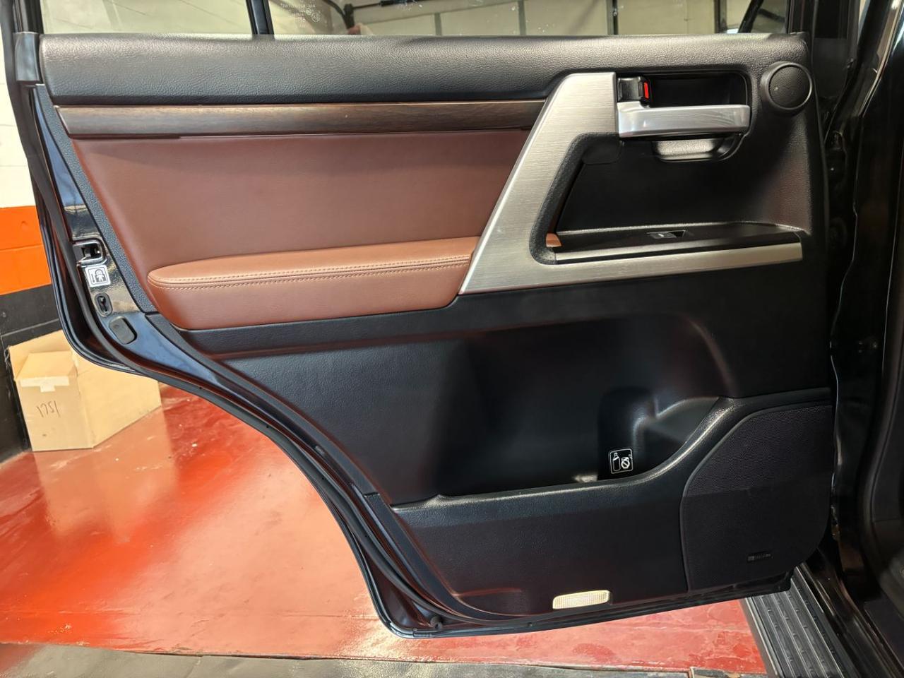 2017 Toyota Land Cruiser V8 Franklin OH