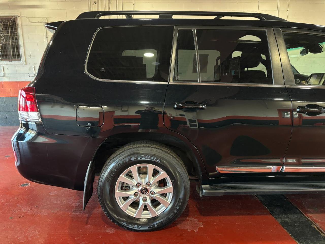 2017 Toyota Land Cruiser V8 Franklin OH