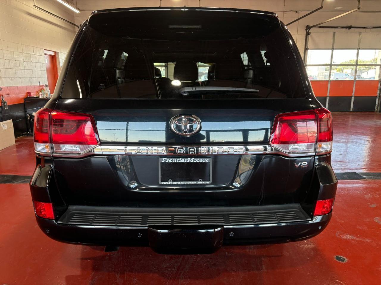 2017 Toyota Land Cruiser V8 Franklin OH