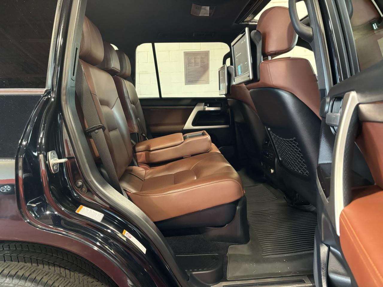 2017 Toyota Land Cruiser V8 Franklin OH
