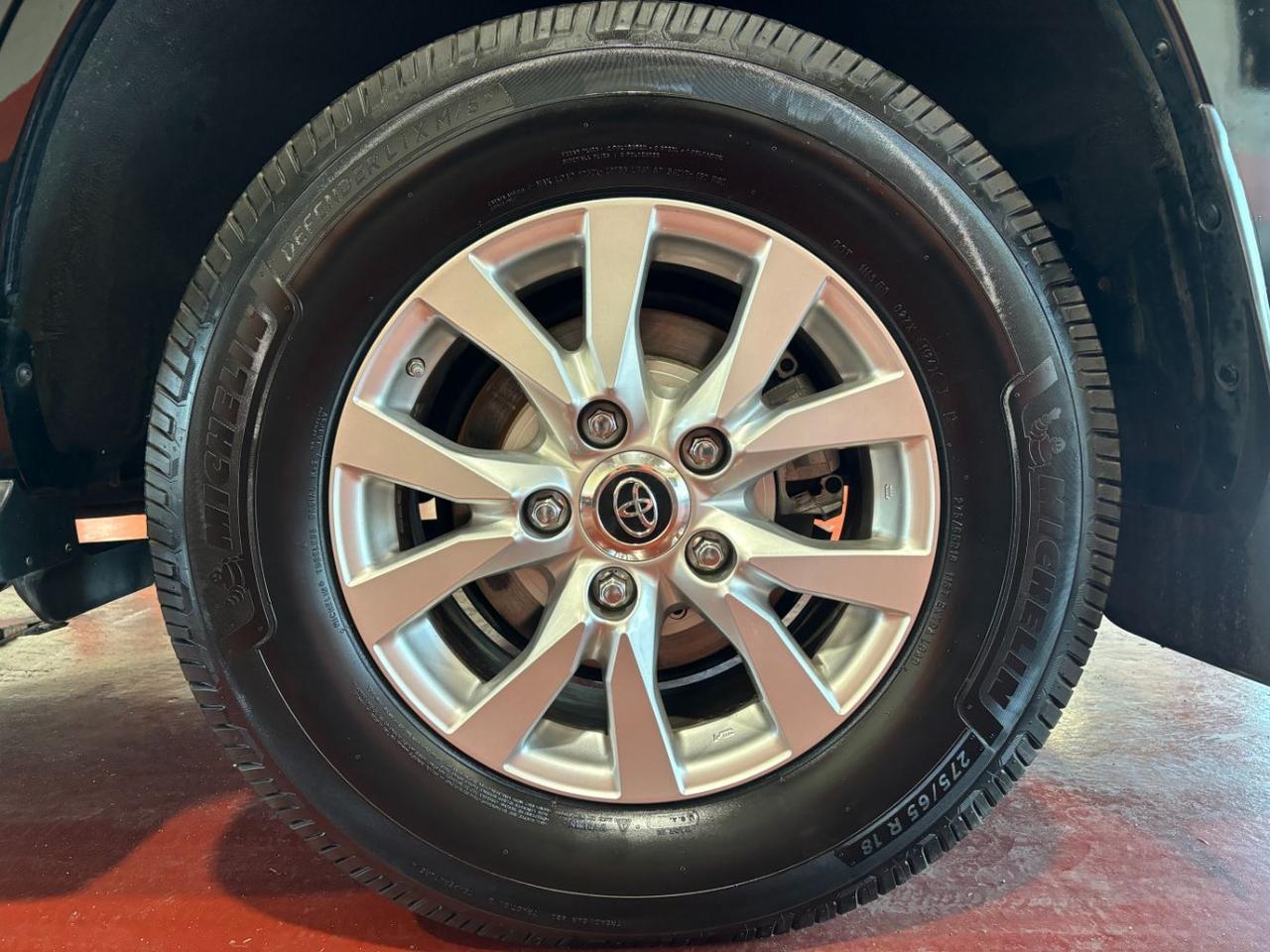 2017 Toyota Land Cruiser V8 Franklin OH