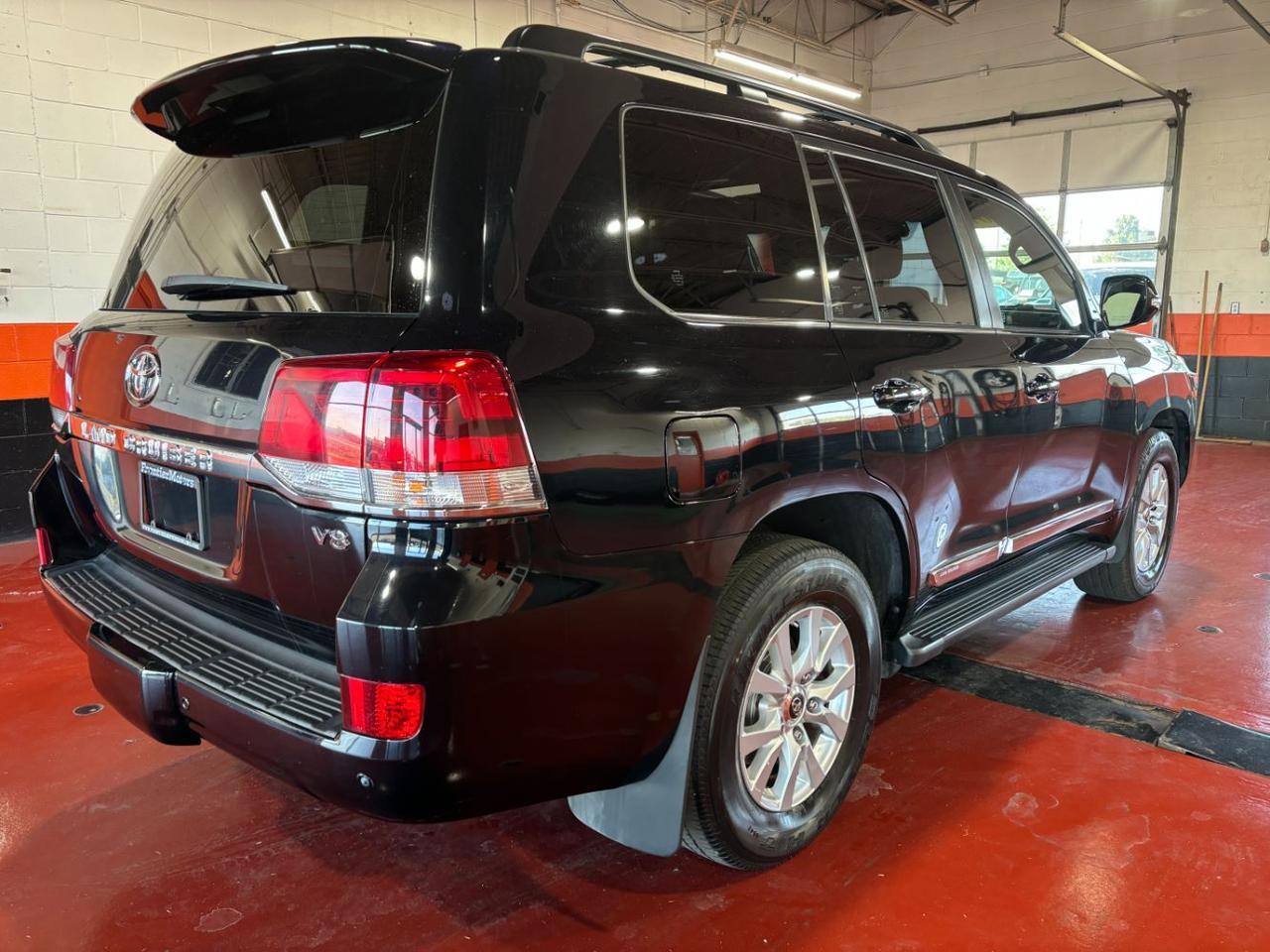 2017 Toyota Land Cruiser V8 Franklin OH