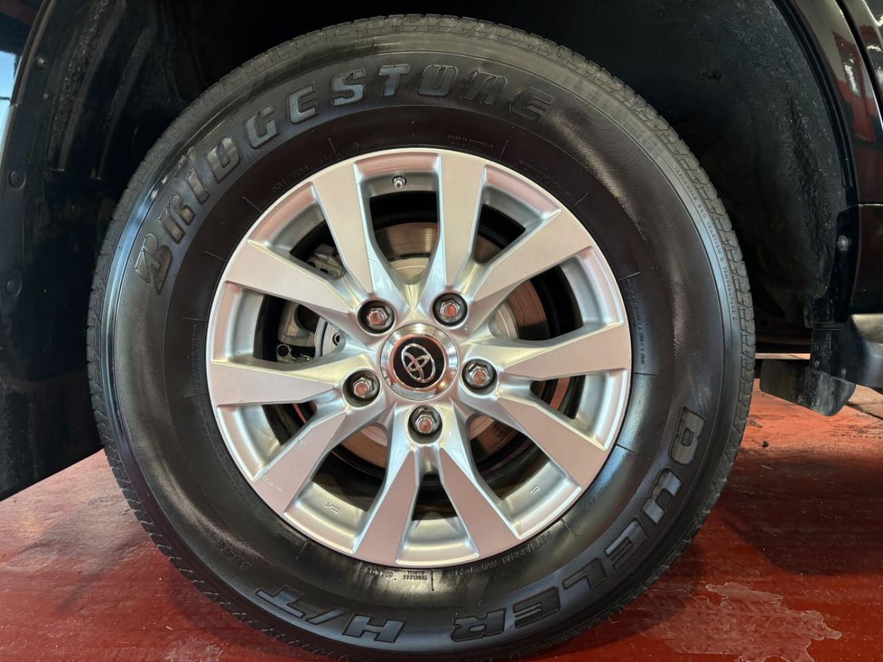 2017 Toyota Land Cruiser V8 Franklin OH