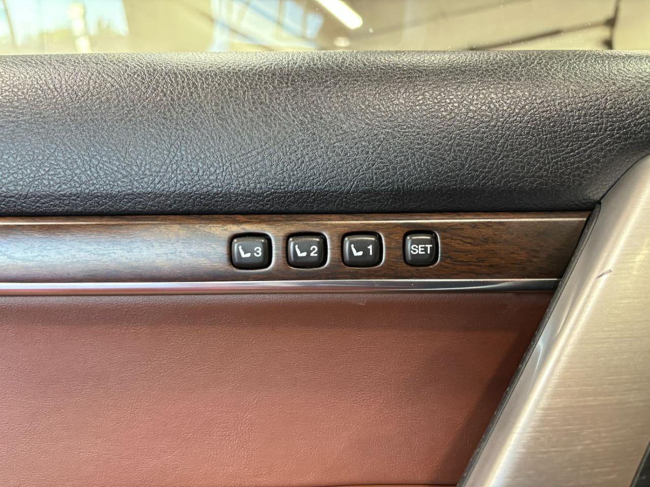 2017 Toyota Land Cruiser V8 Franklin OH