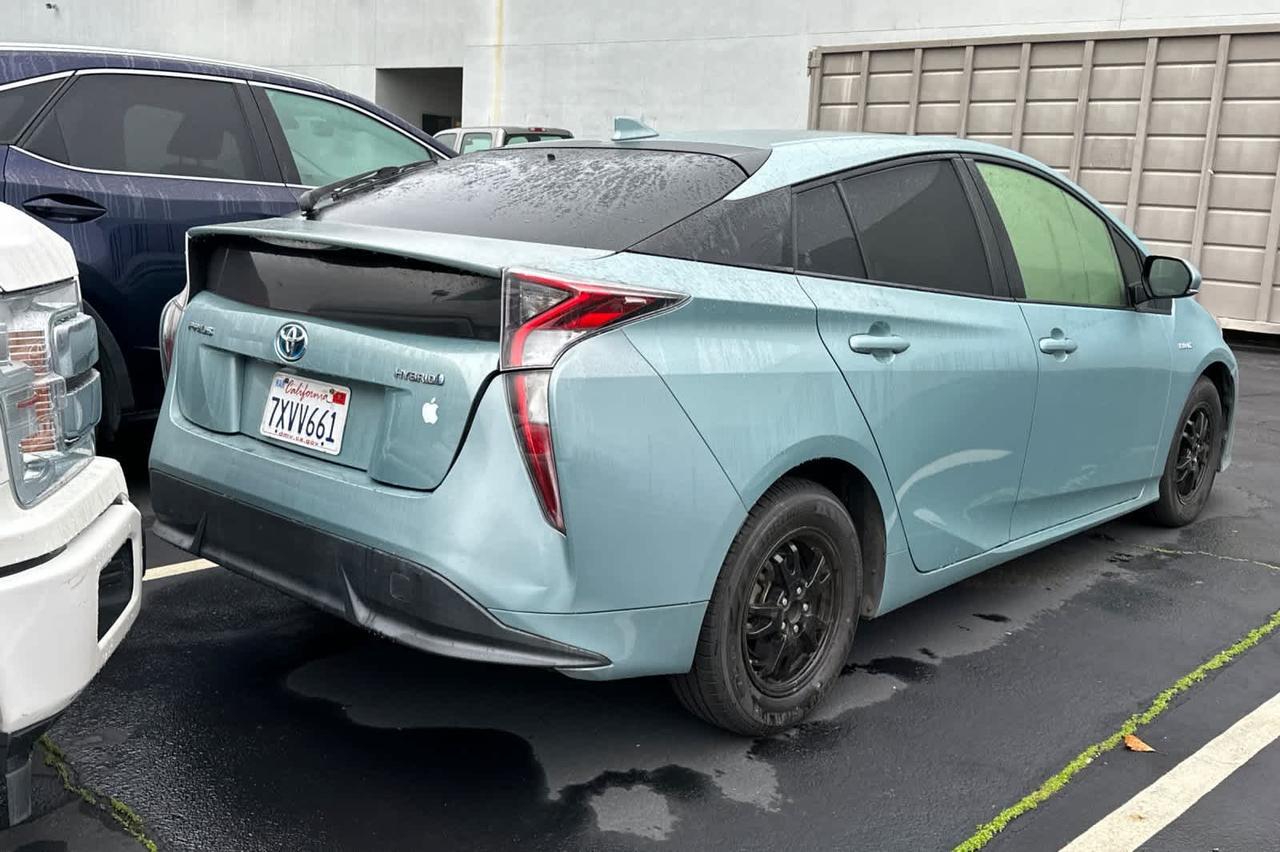 2017 Toyota Prius Four