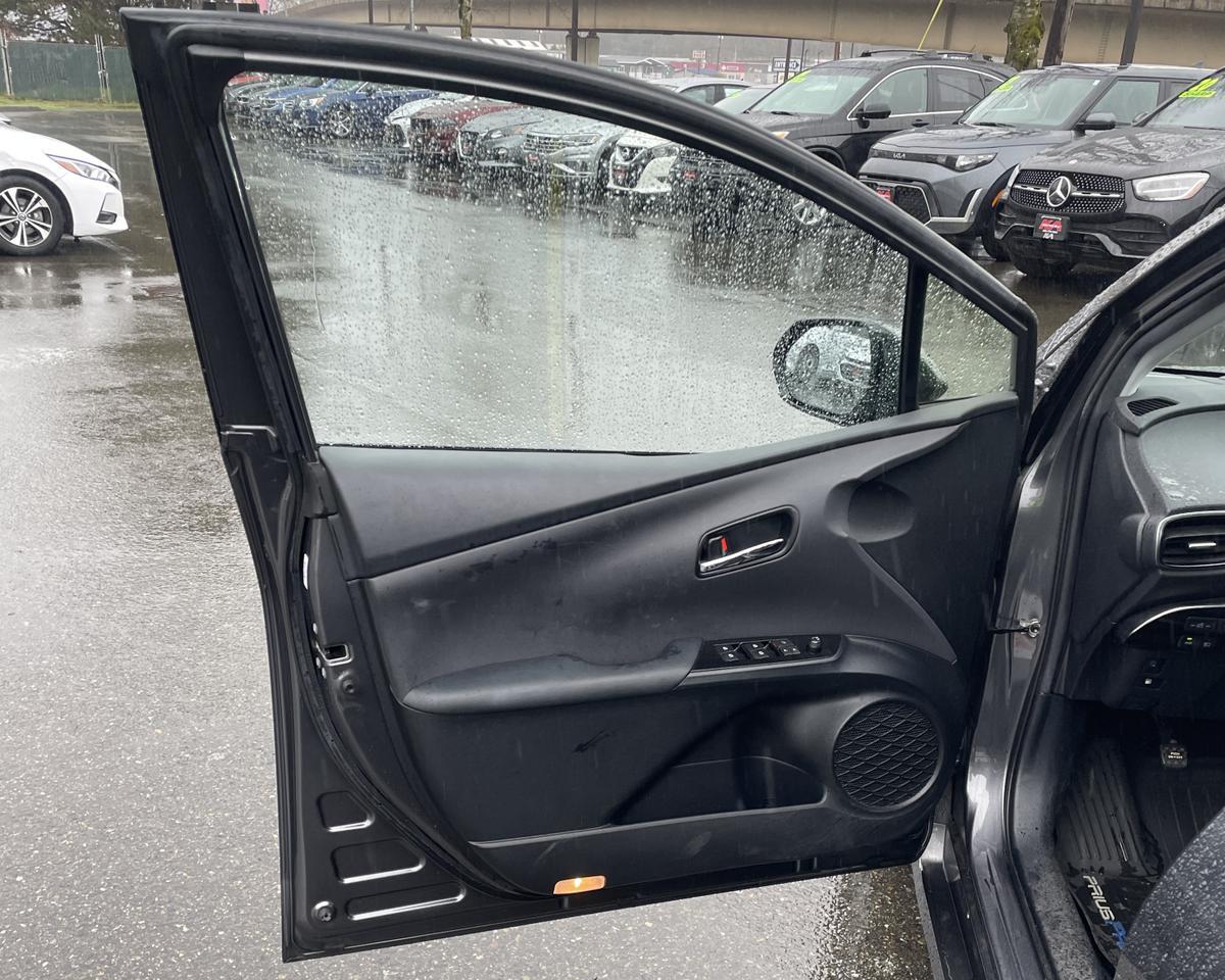 2017 Toyota Prius Prime Advanced Hatchback 4D Port Orchard WA