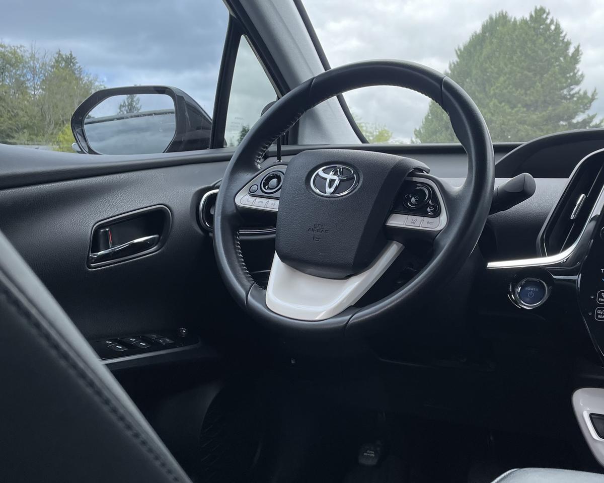 2017 Toyota Prius Prime Plus Hatchback 4D Port Orchard WA
