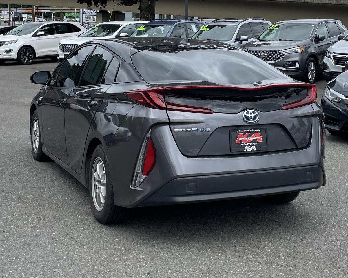 2017 Toyota Prius Prime Plus Hatchback 4D Port Orchard WA