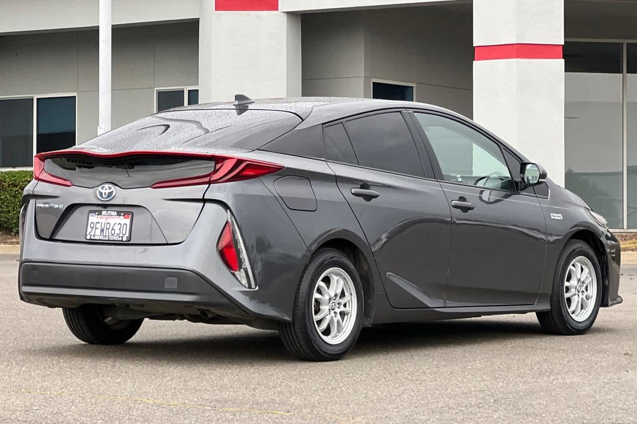 2017 Toyota Prius Prime Plus