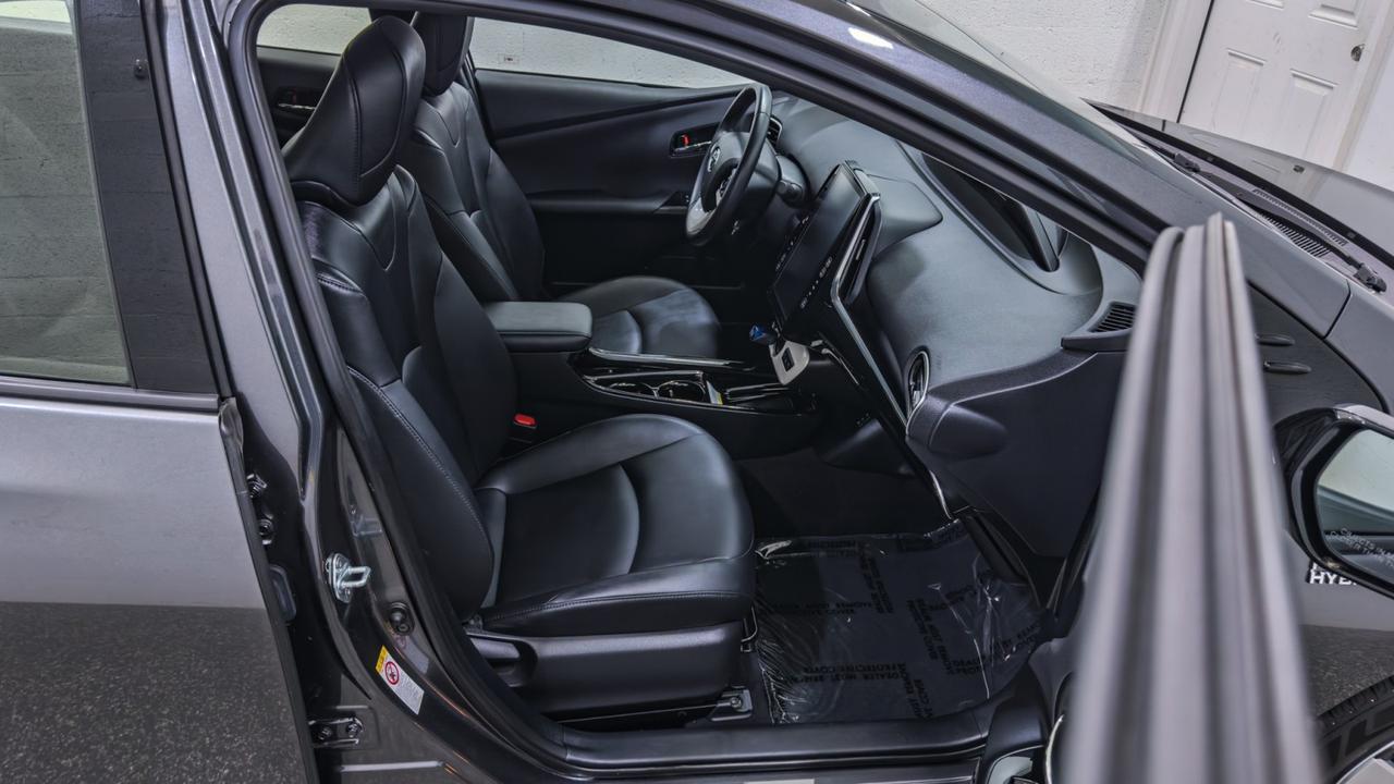 2017 Toyota Prius Prime Premium Tallmadge OH