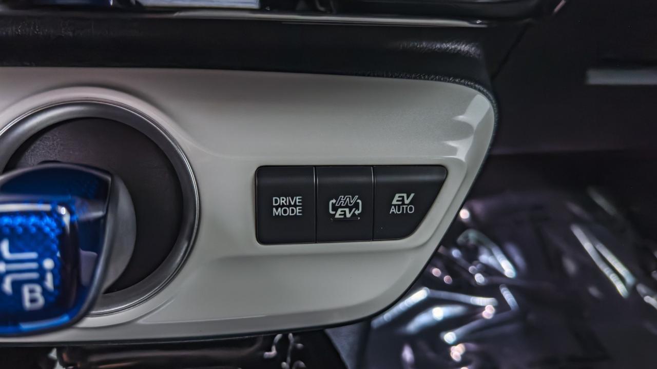 2017 Toyota Prius Prime Premium Tallmadge OH