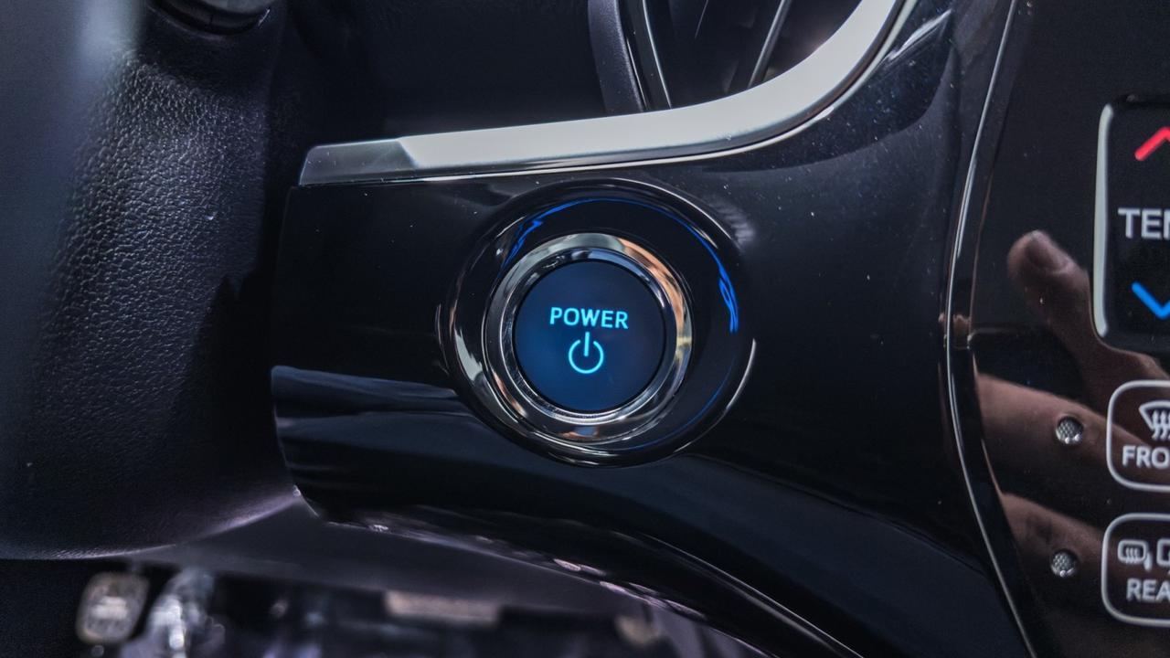 2017 Toyota Prius Prime Premium Tallmadge OH