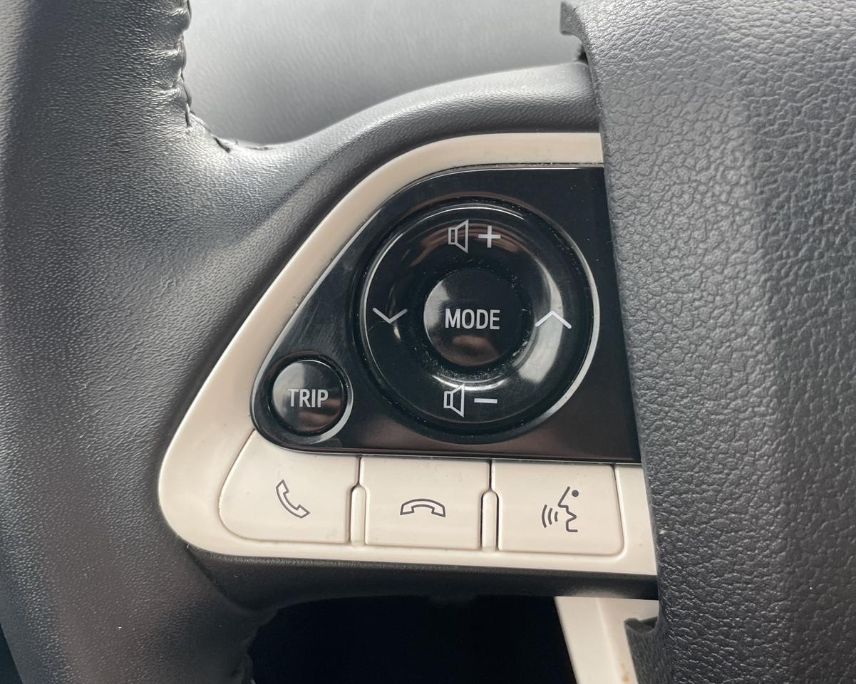 2017 Toyota Prius Three Touring Hatchback 4D Port Orchard WA