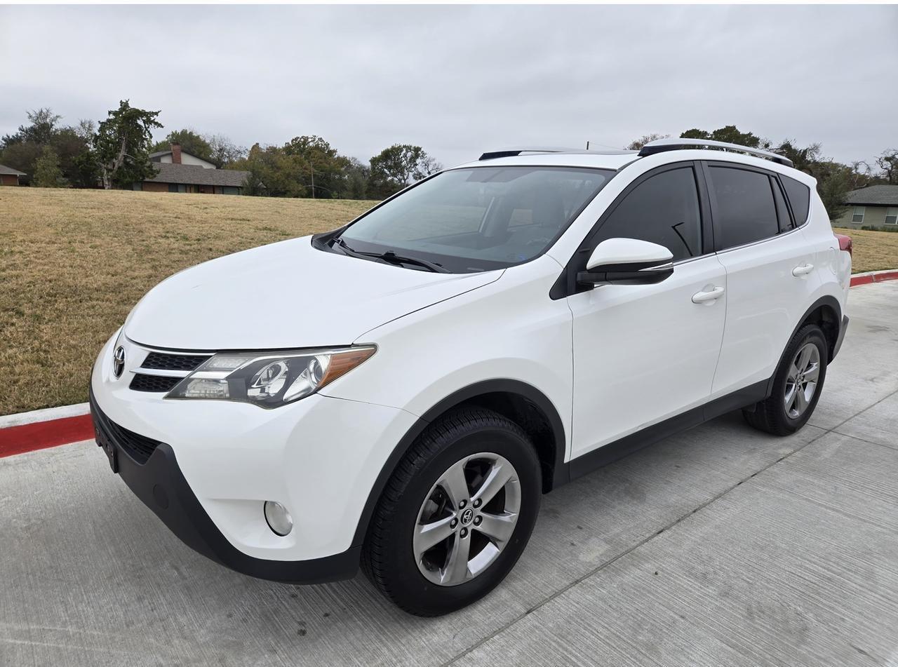 2017 Toyota RAV 4 XLE