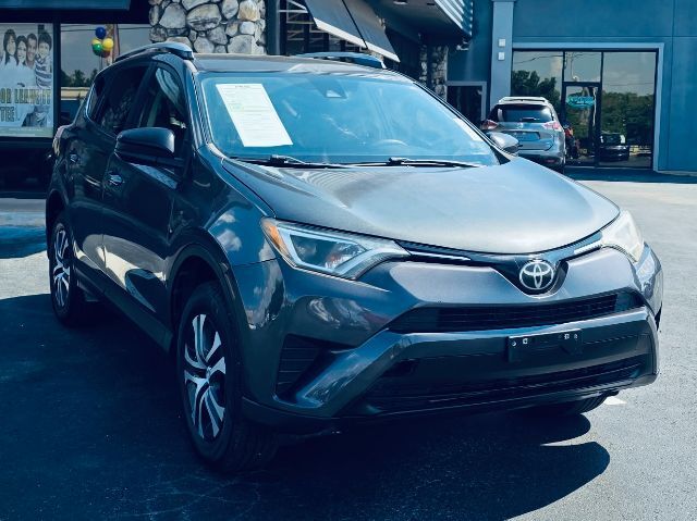 2017 Toyota RAV4 - HD LE