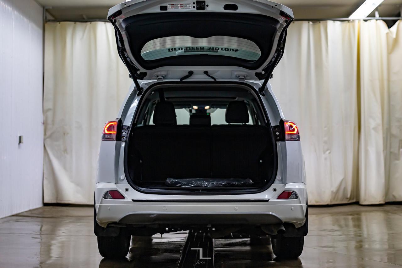 2017 Toyota RAV4 AWD Platinum Leather Roof Nav BCam Red Deer AB