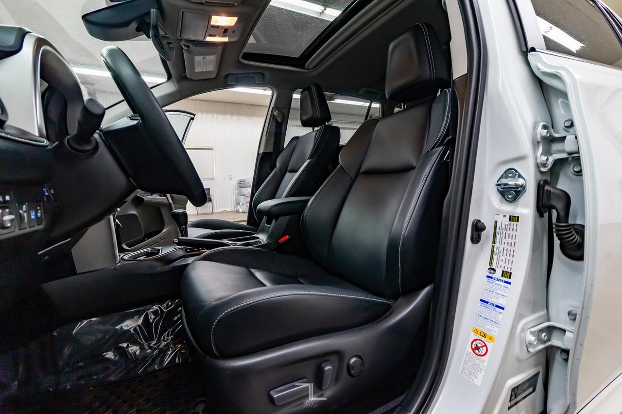 2017 Toyota RAV4 AWD Platinum Leather Roof Nav BCam Red Deer AB