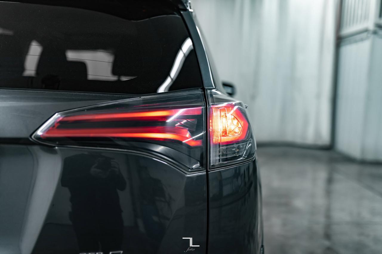 2017 Toyota RAV4 AWD XLE BCam Roof Hseats Red Deer AB