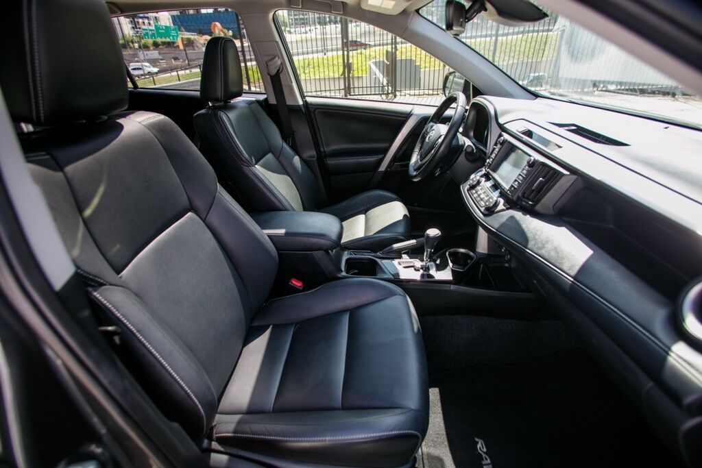 2017 Toyota RAV4 Hybrid Limited Atlanta GA