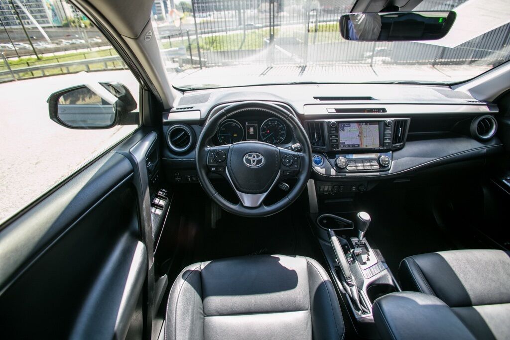2017 Toyota RAV4 Hybrid Limited Atlanta GA