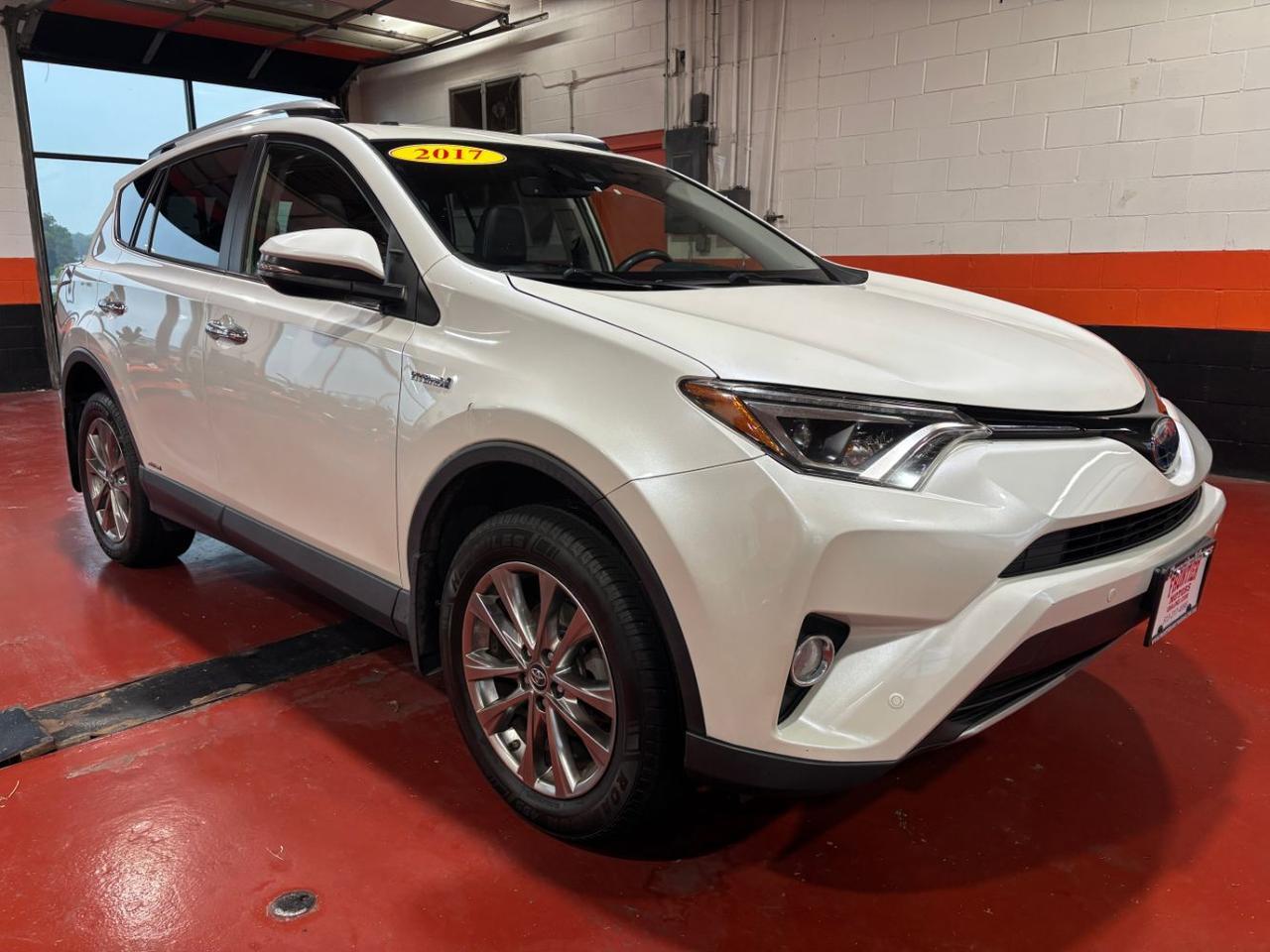 2017 Toyota RAV4 Hybrid Limited Franklin OH